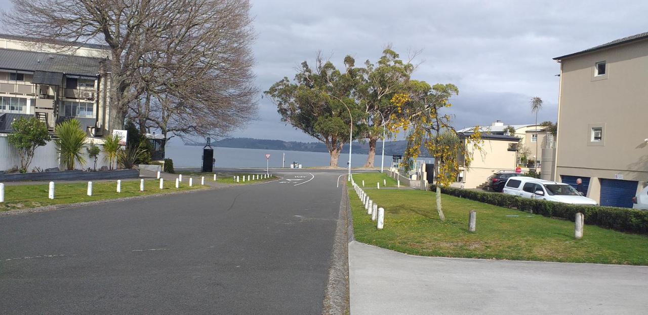 Apartment Twelve Taupo Exterior photo